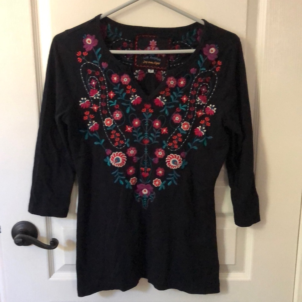 Johnny was embroidered 3/4 sleeve tee